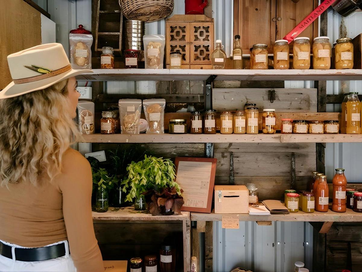 customer shopping in farmgate