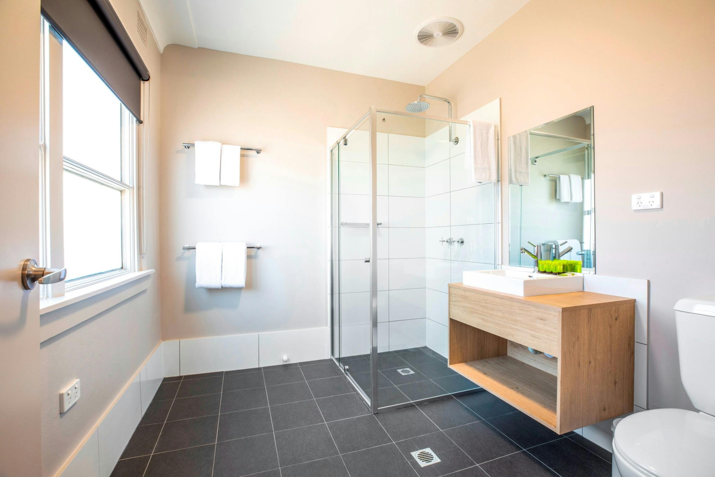 Nightcap at Ocean Beach Hotel