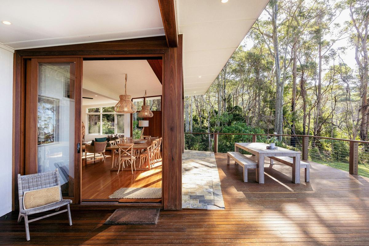 Buru's indoor / outdoor living space