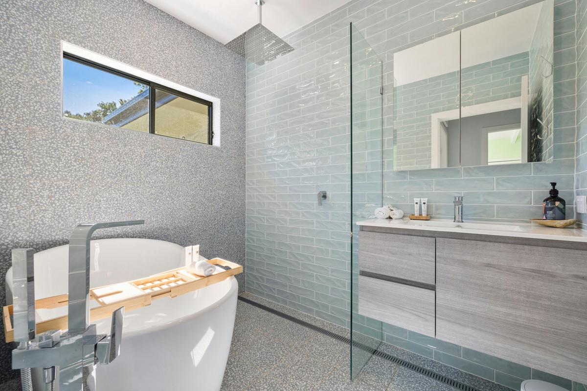 Main Bedroom Ensuite