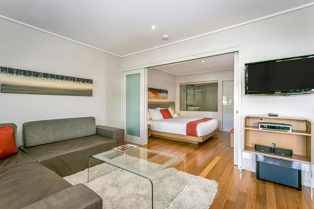 One Bedroom Spa Suite