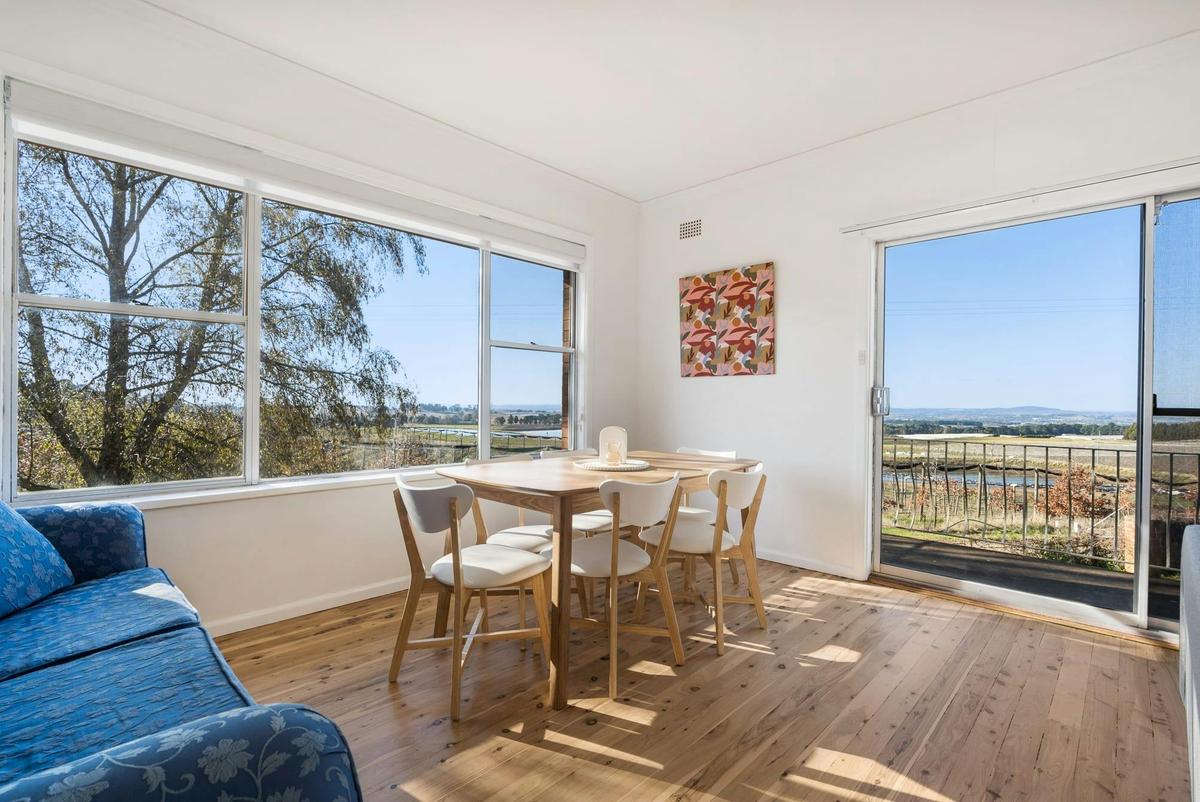 Dining Area at Panoramic Views on Pinnacle