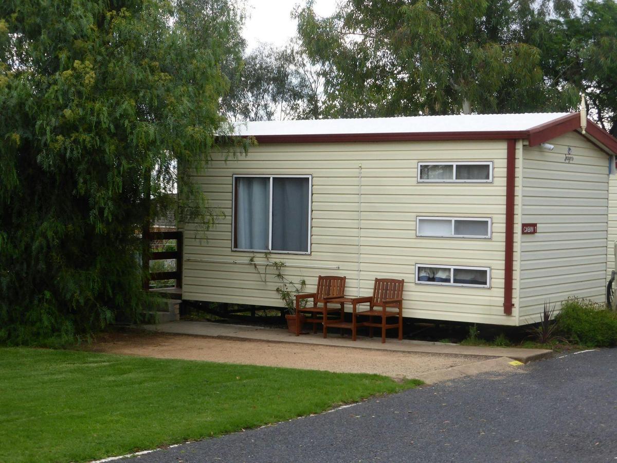 Fully self contained cabins