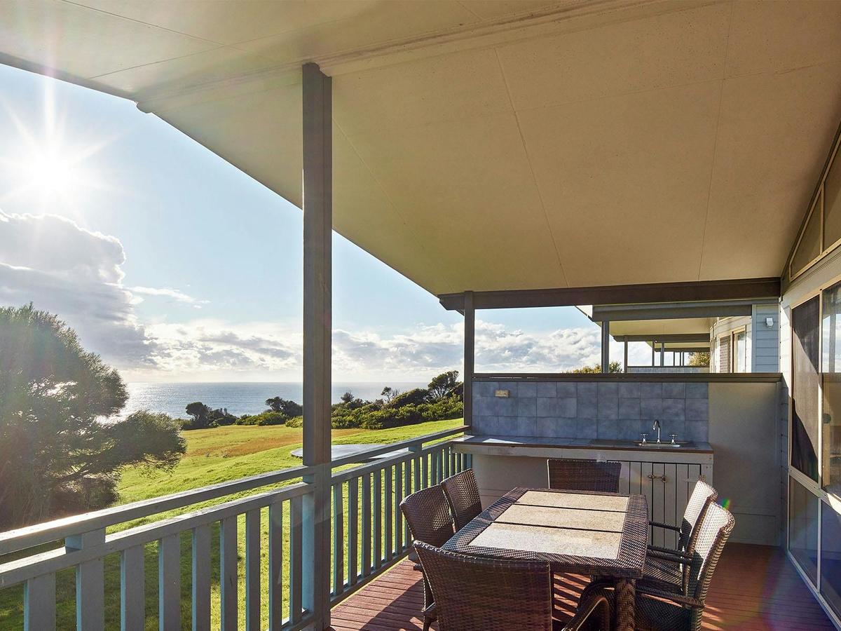 Ocean breeze spa Villa