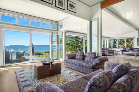 Pacific Lodge