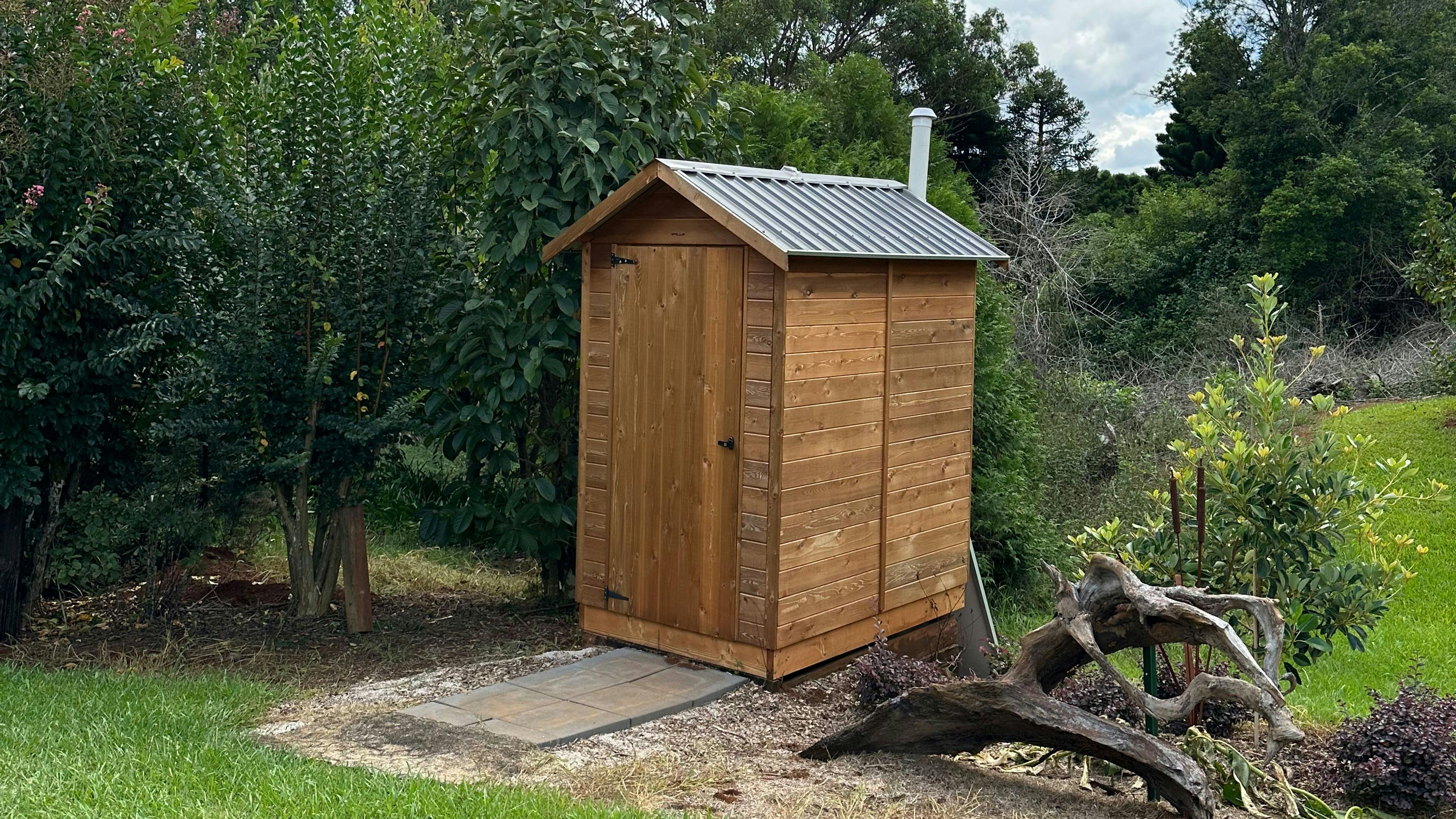 Composting toilet 