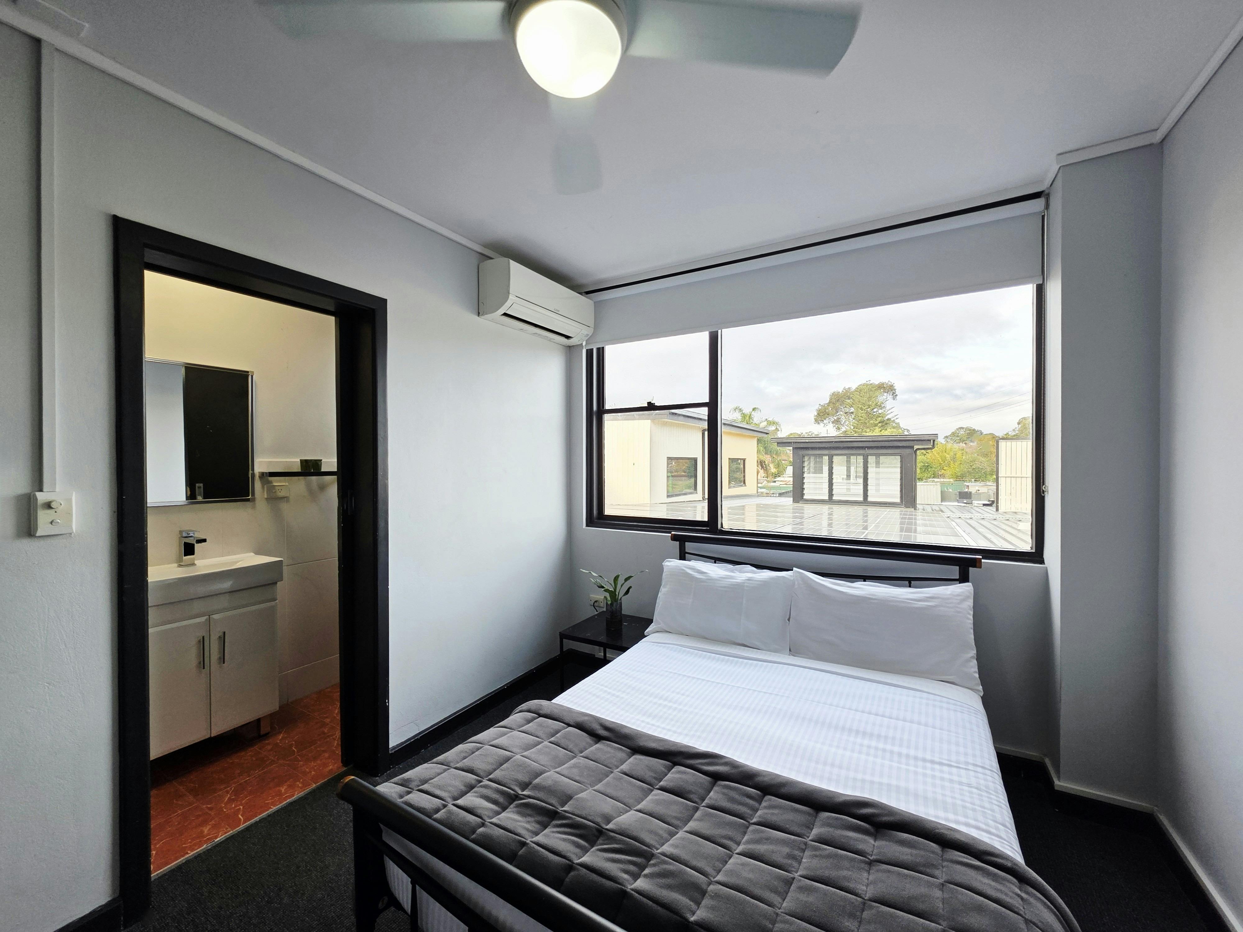 Panania Hotel, Panania NSW - Signature Double (Ensuite)