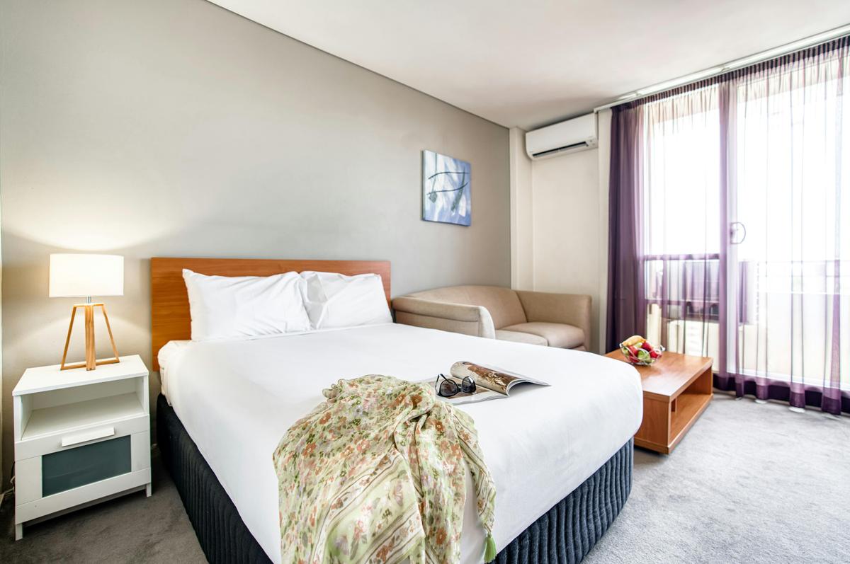 Park Regis Concierge Apartment Studio