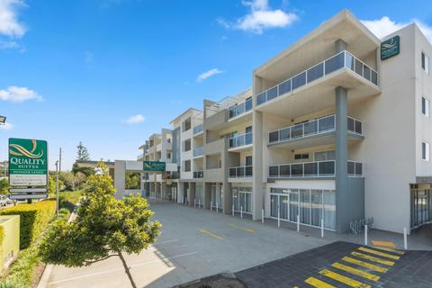 Quality Suites Pioneer Sands