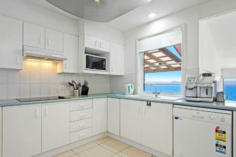 Penguin Head Retreat