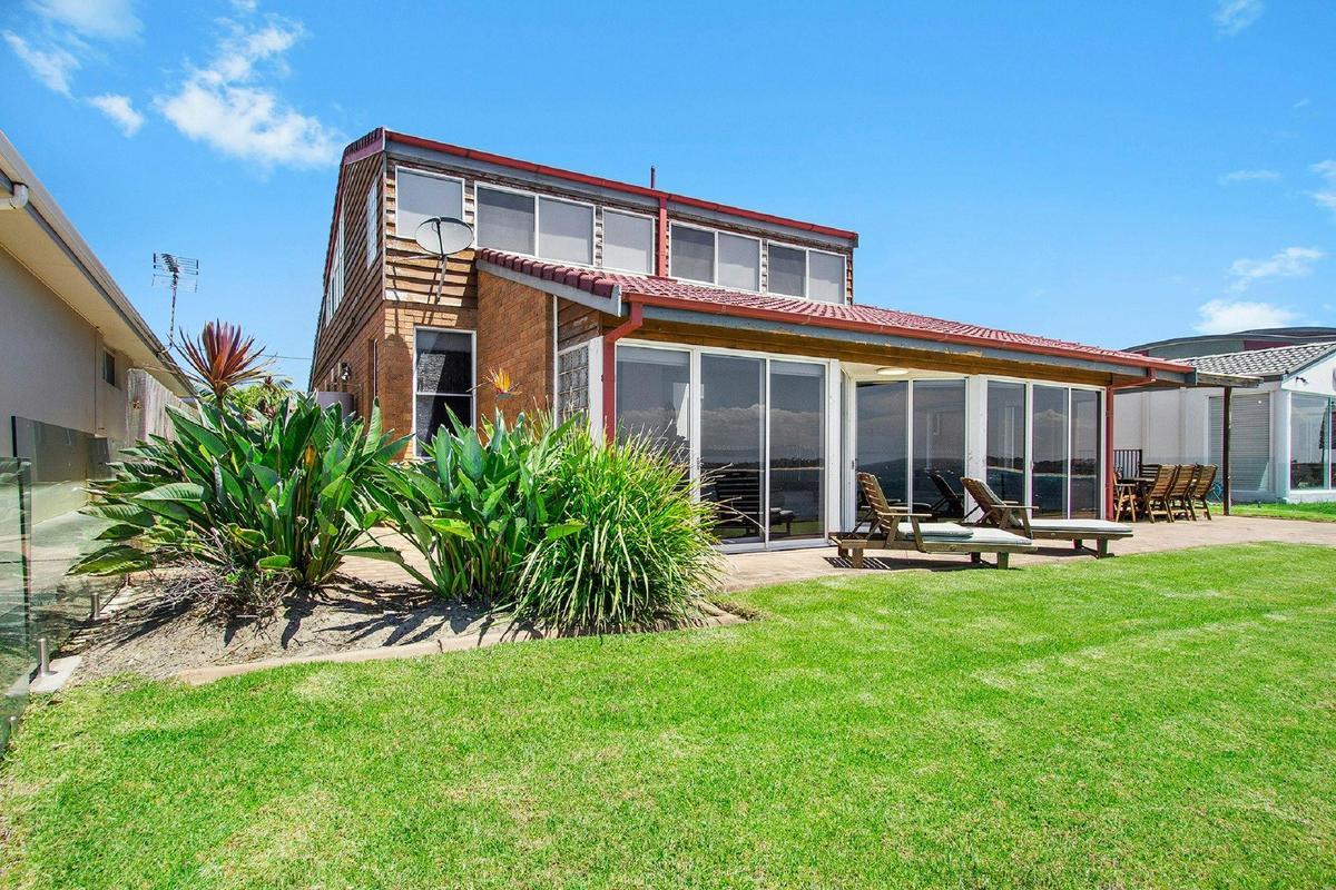 house waterside