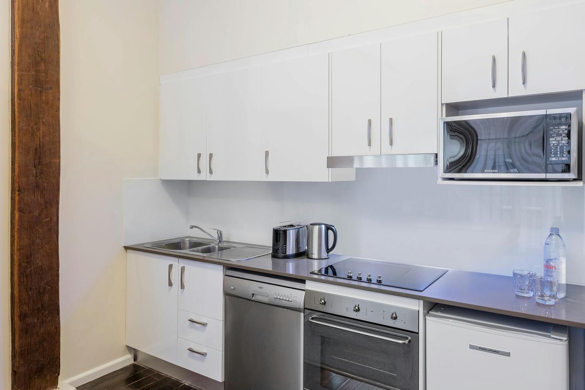 Oaks Goldsbrough Studio Kitchen HR