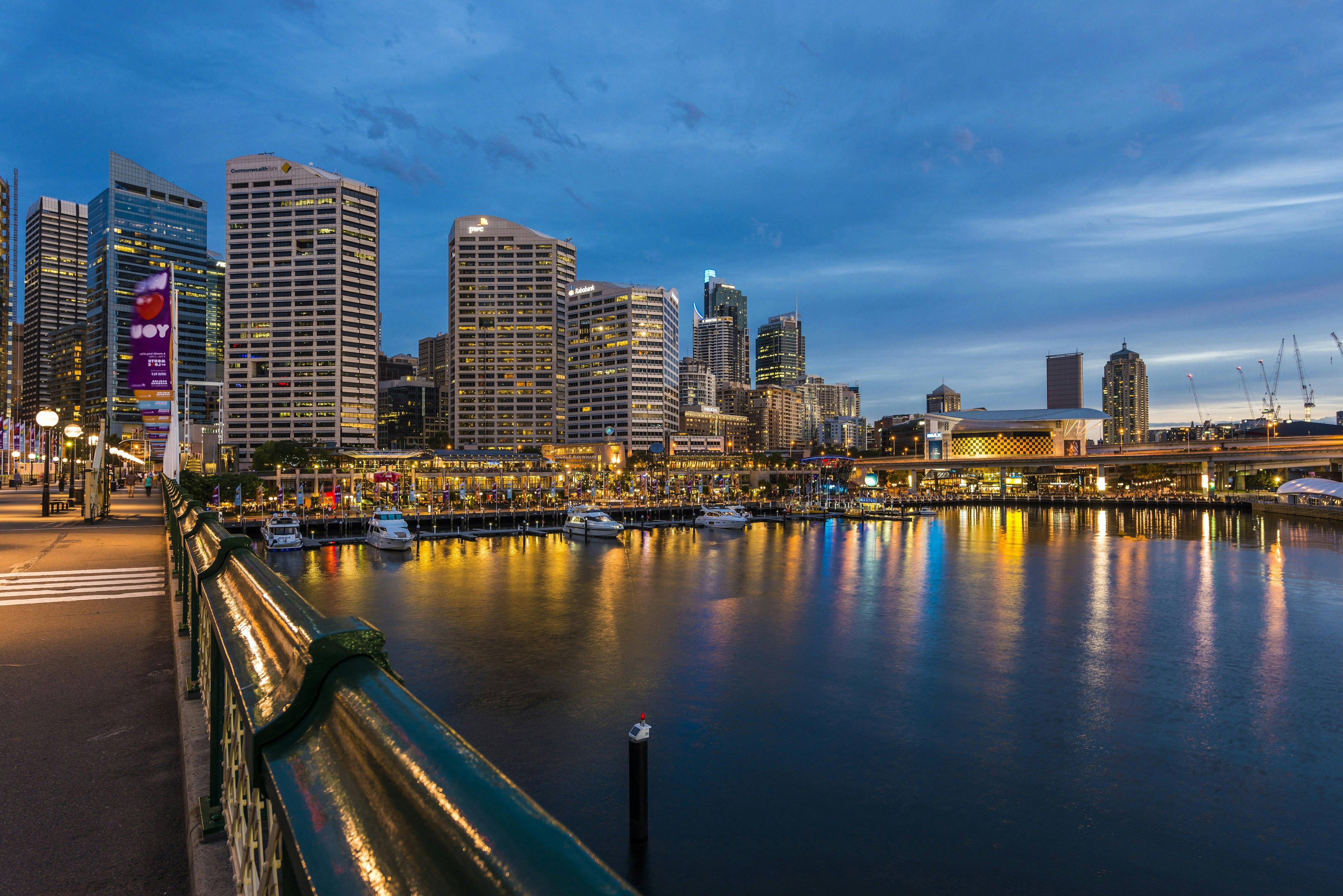 Oaks-Goldsbrough-Surrounds-1