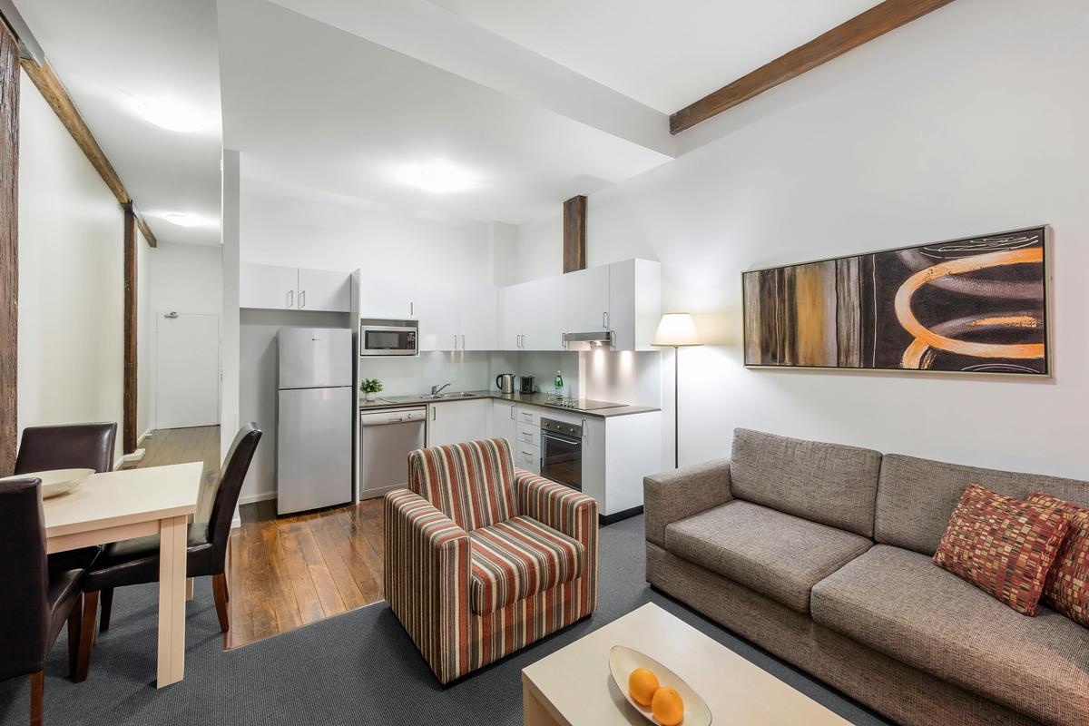 Oaks Goldsbrough 1 Bedroom Apartment Living 1 HR