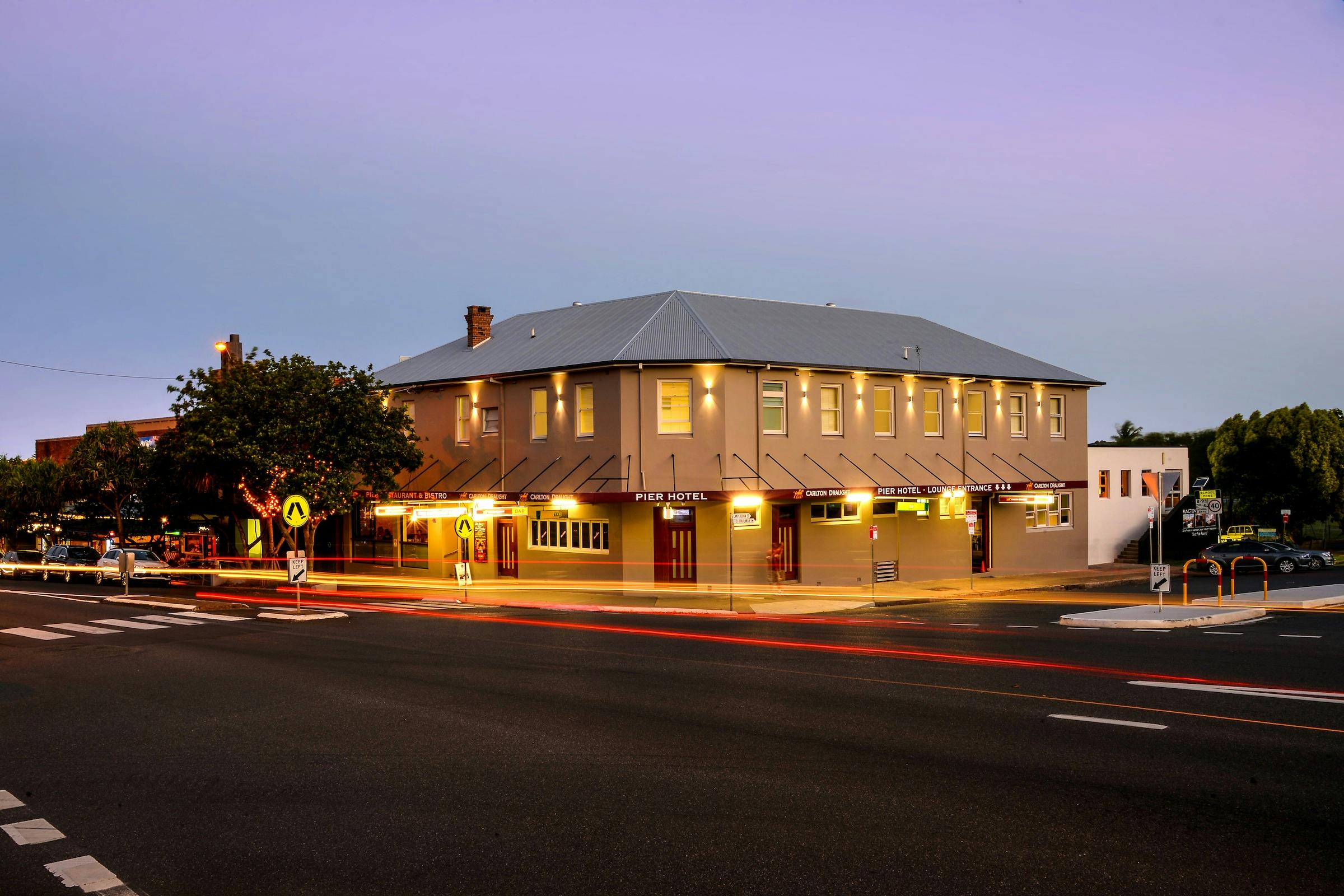Pier Hotel Coffs Harbour - Exterior
