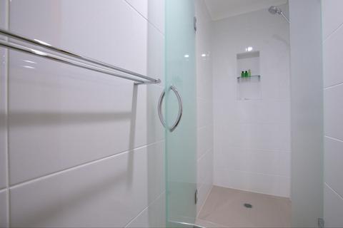 Pier Hotel Coffs Harbour - Boutique Queen Room - Ensuite Bathroom - Ensuite