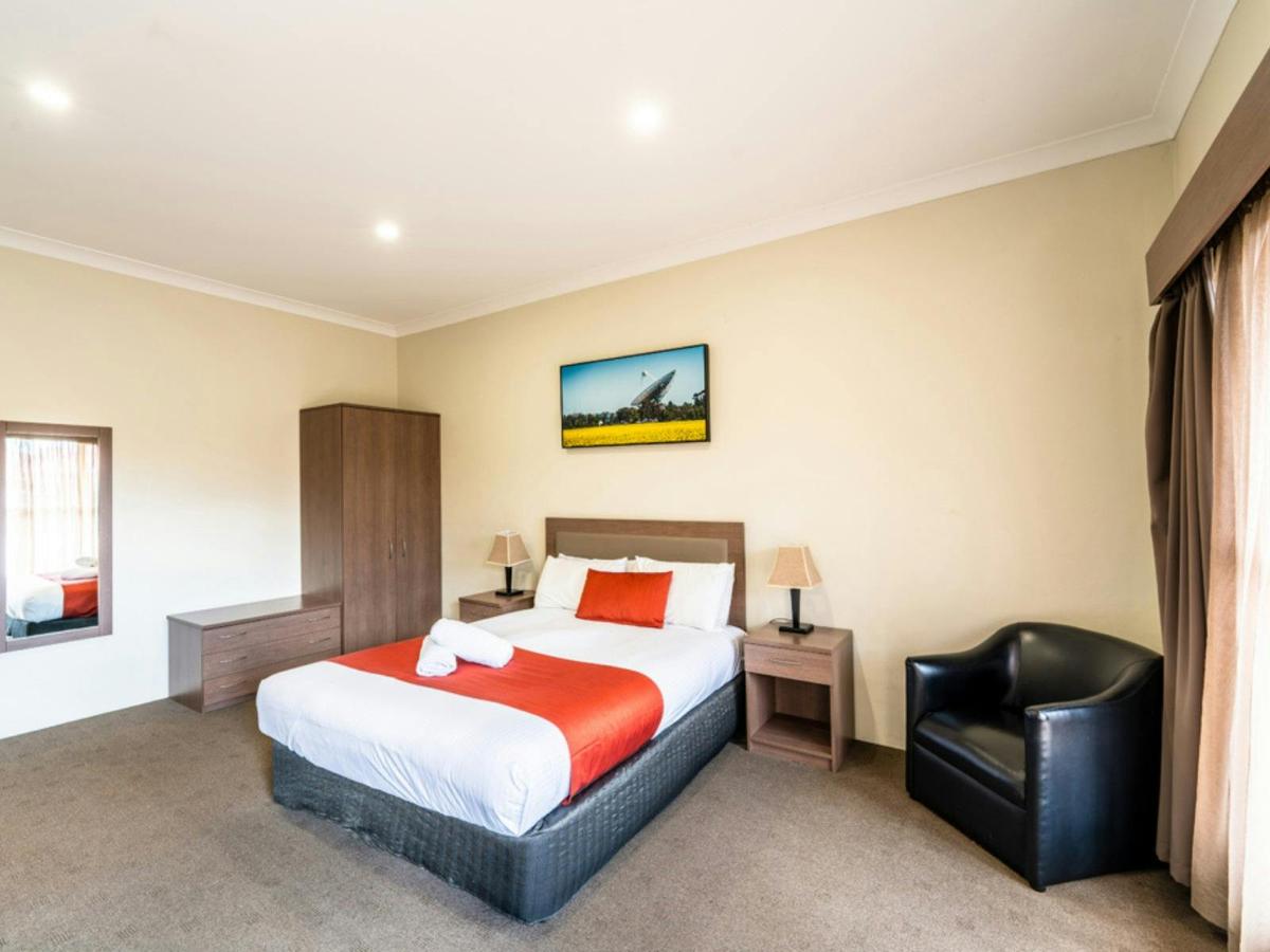 Queen Room