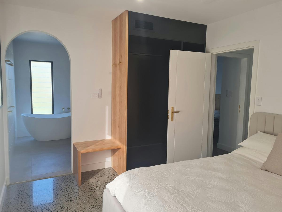 Master Suite 1