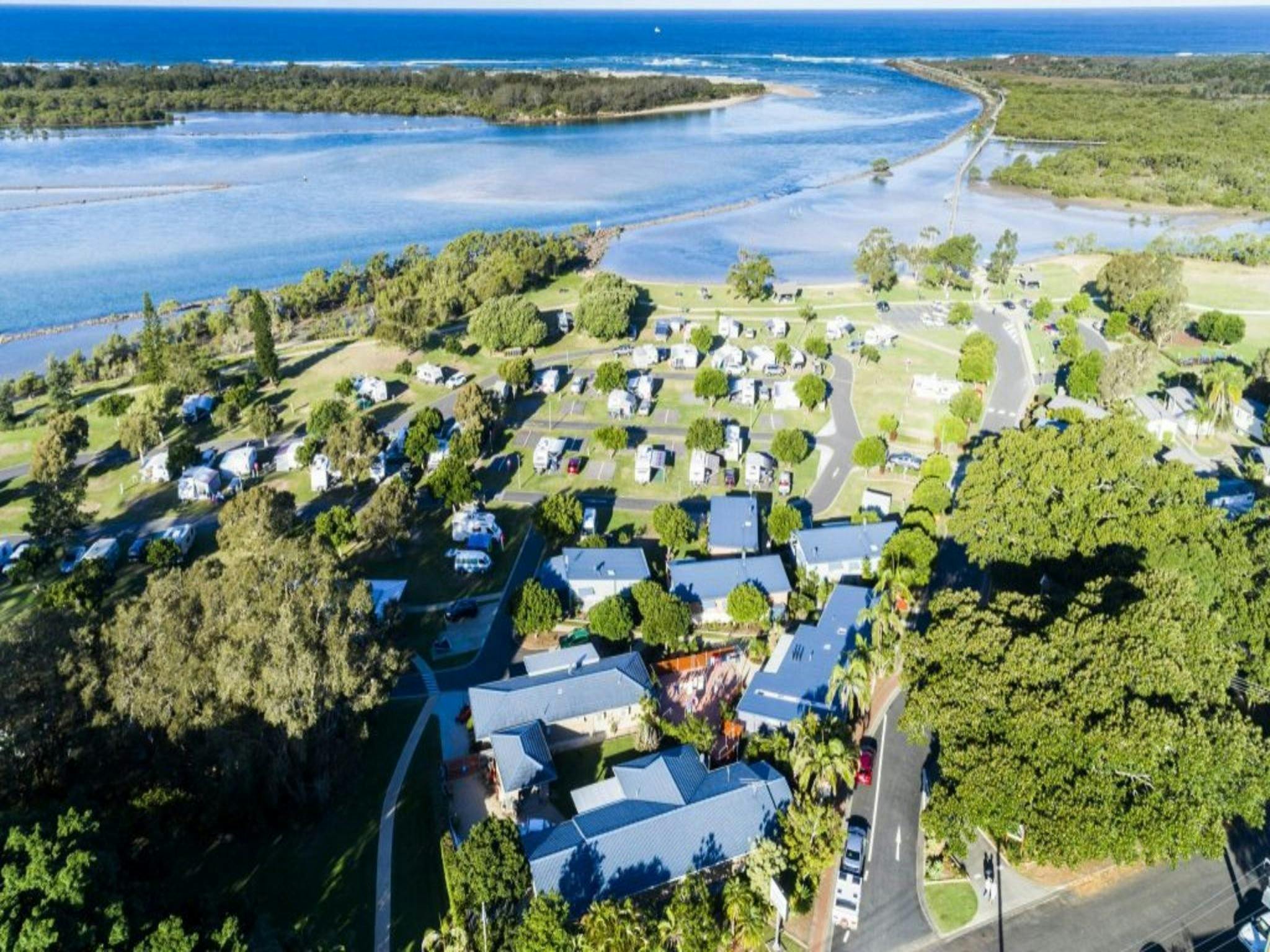Birds eye view of Reflections Holiday Parks Urunga