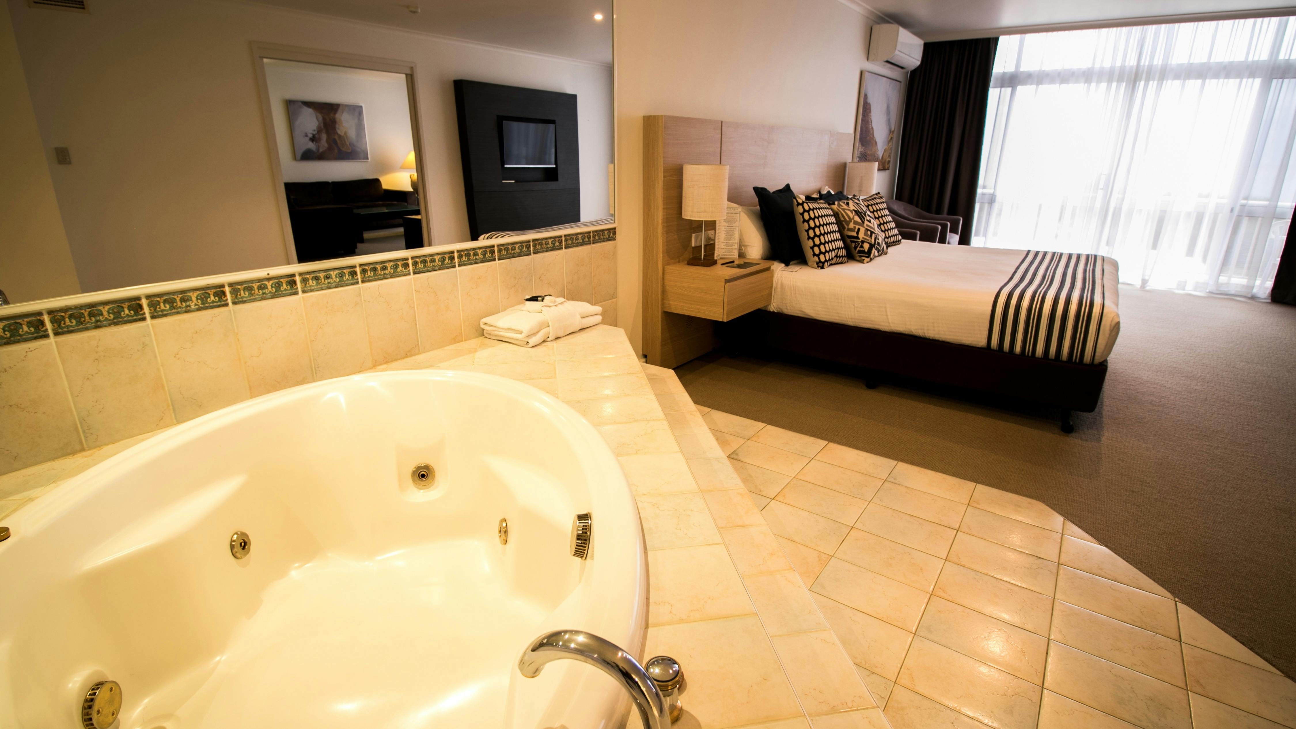 Honeymoon suite, with spa, and seperate lounge dinning area