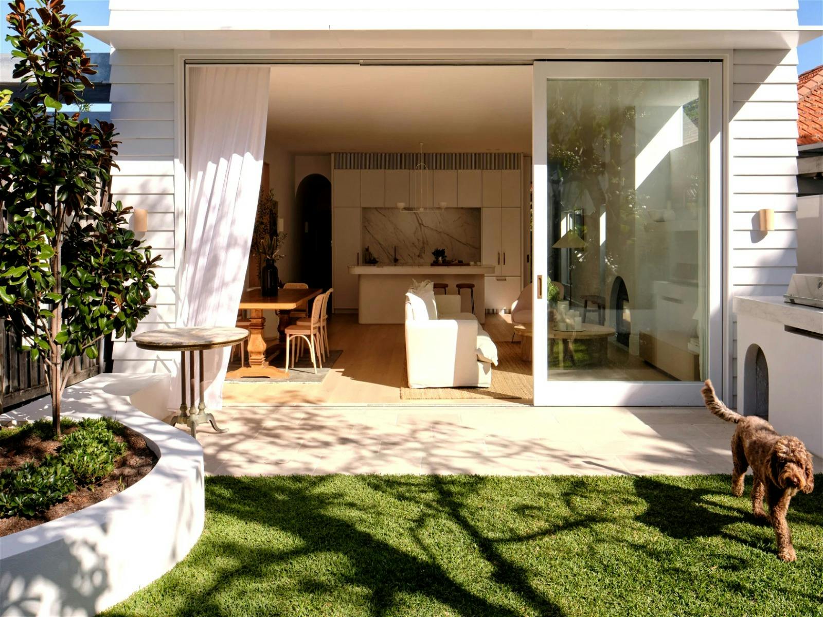 Newly renovated pet friendly high end family home