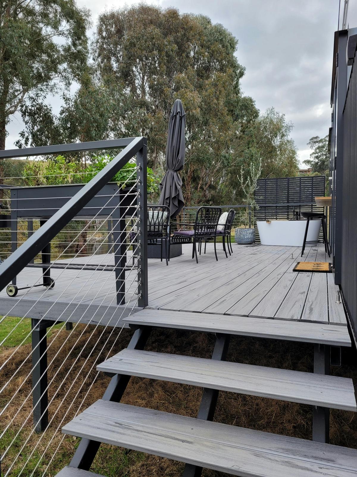 Spacious Outdoor deck area