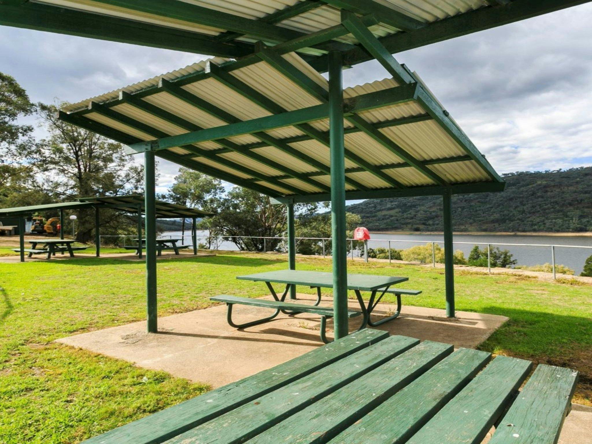 Reflections Mookerawa Waters - Holiday Park