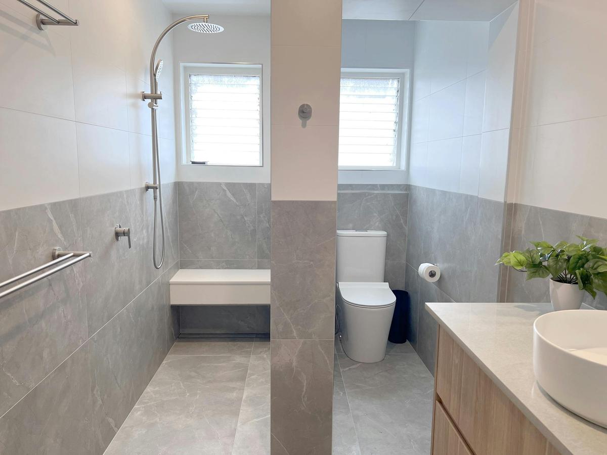 Plantation Hotel, Coffs Harbour NSW - 2 Bedroom Apartment (Ensuite) - Bathroom