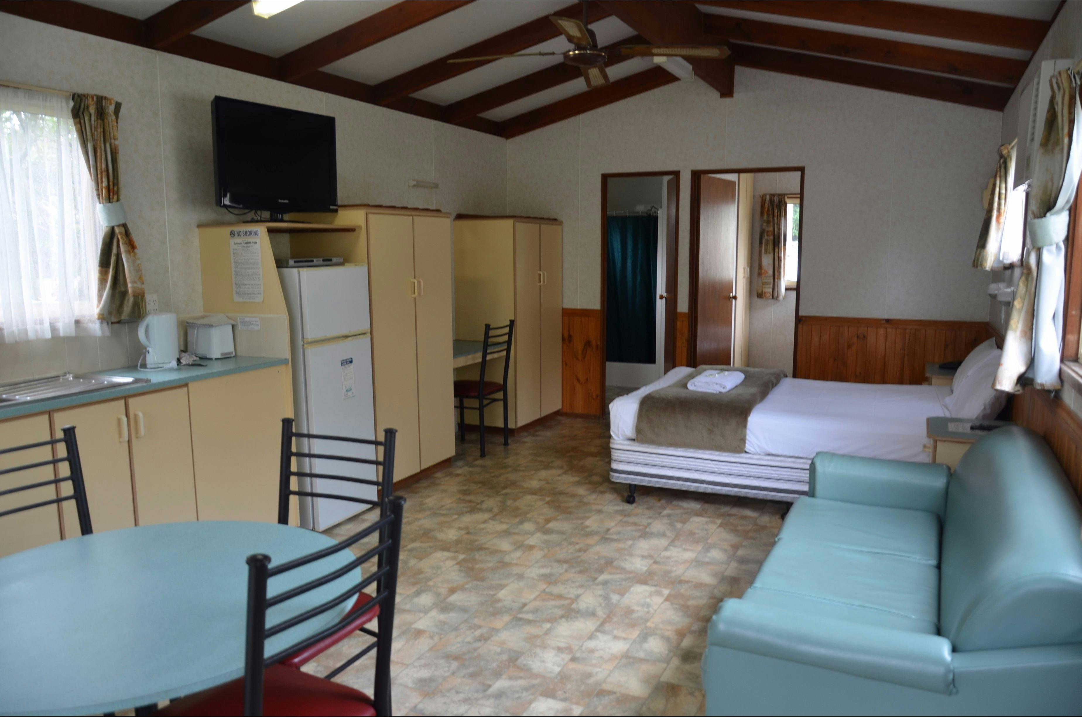 Leisure Tourist Park Queen Village