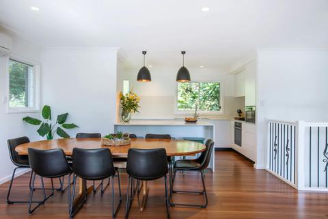 Pretty Beach Hideaway