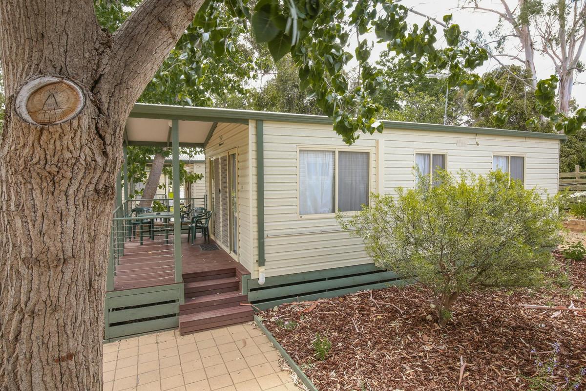 Superior Cabin Exterior