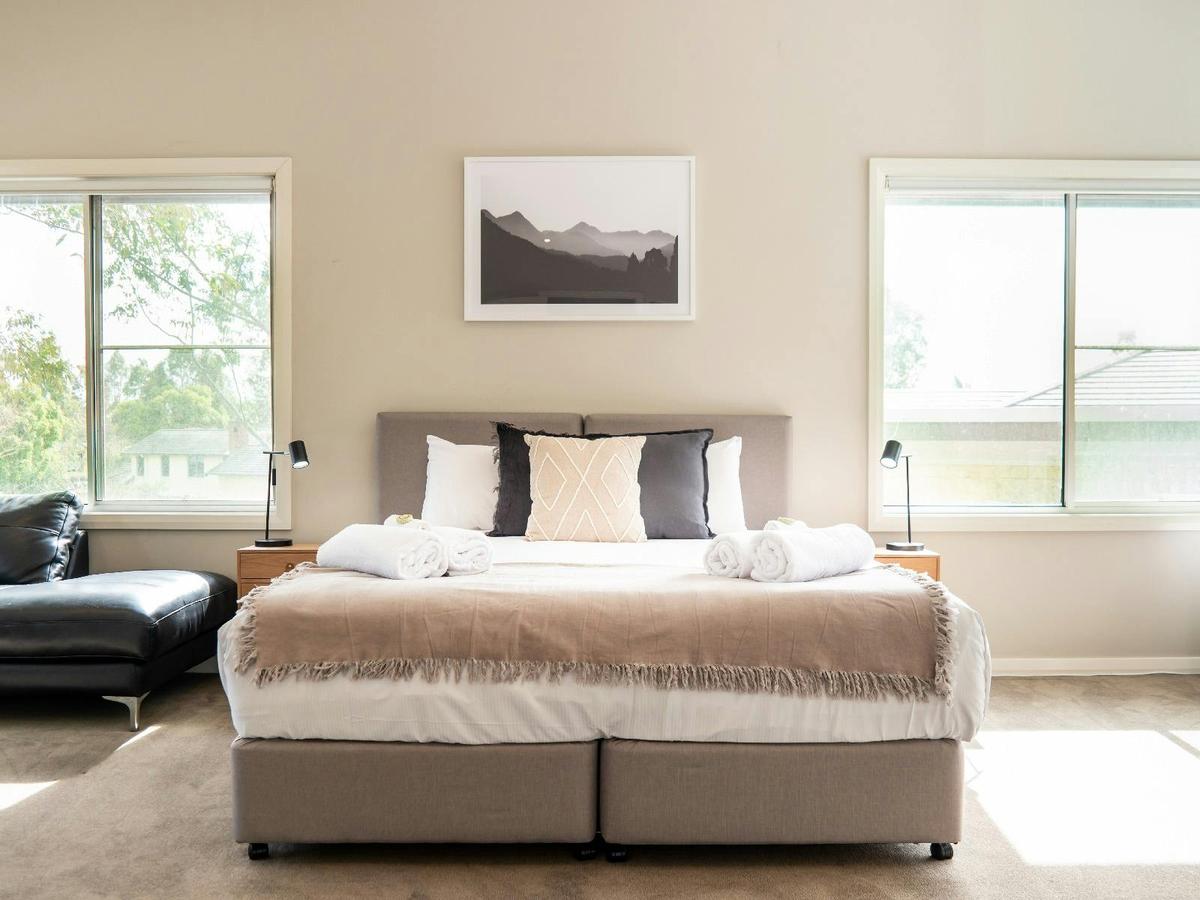 Rust bedroom