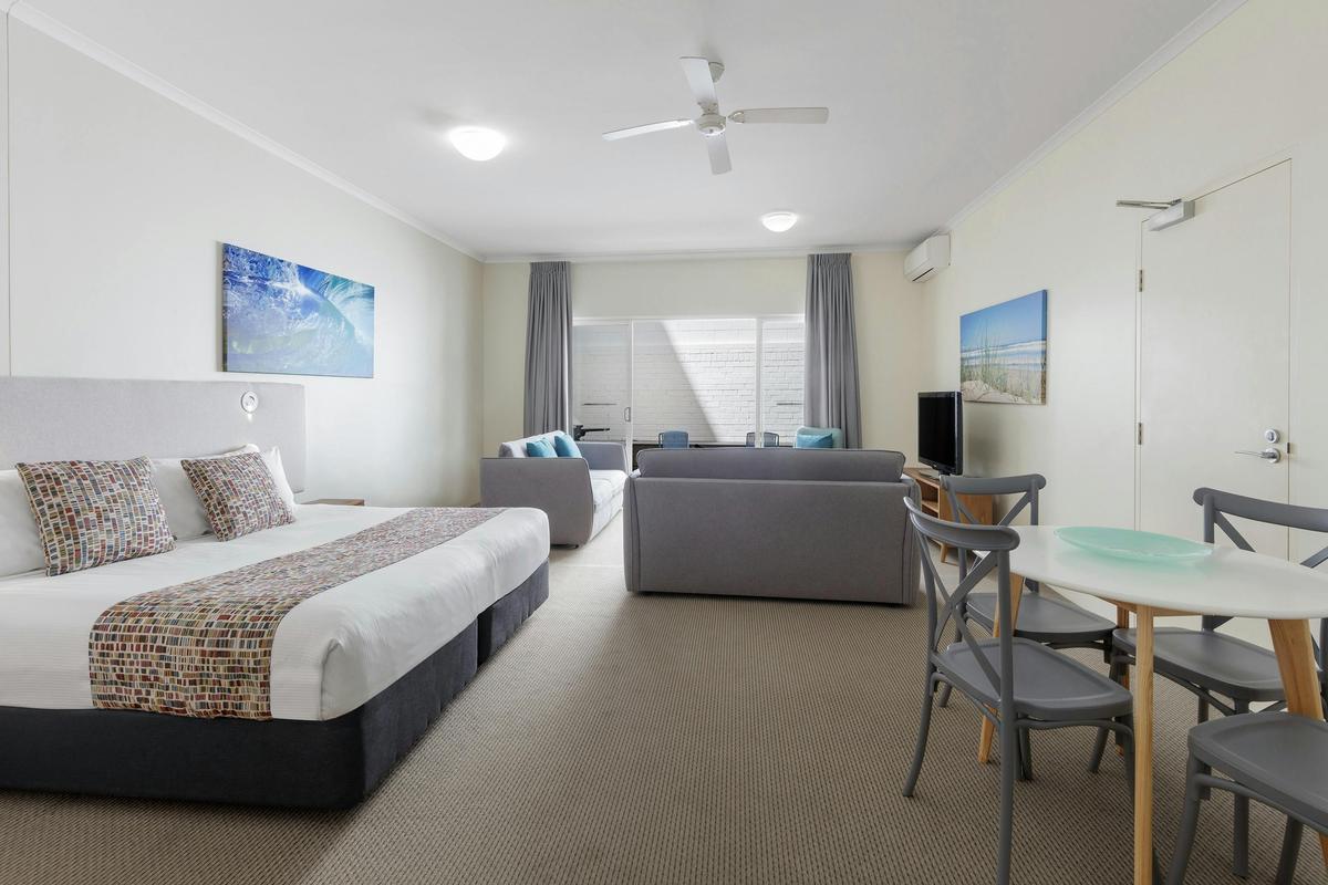 Ramada Resort by Wyndham Shoal Bay standard studio living