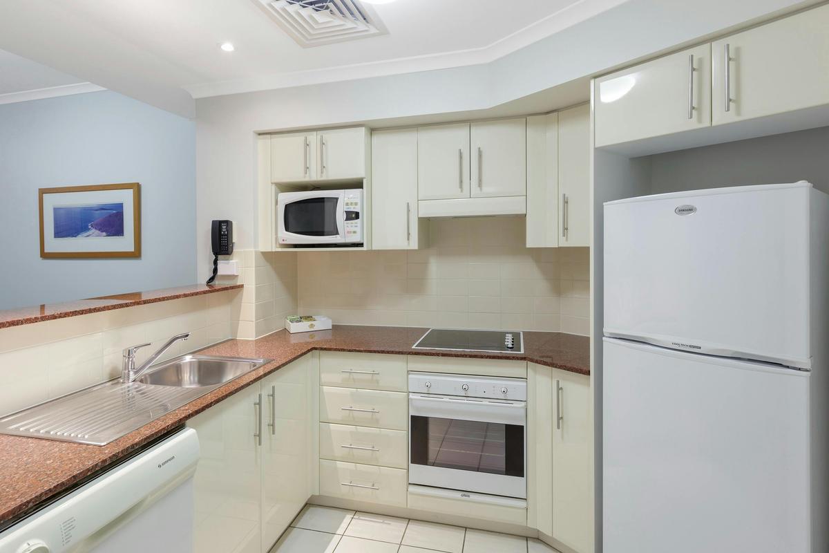 Ramada Resort by Wyndham Shoal Bay one bedroom spa waterview kitchen