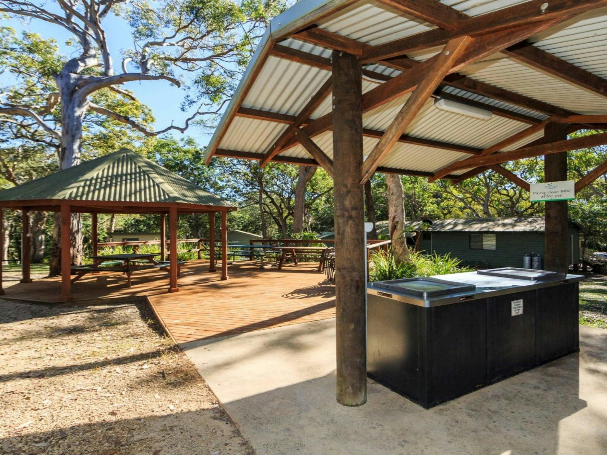 Reflections Hungry Head - Cabins