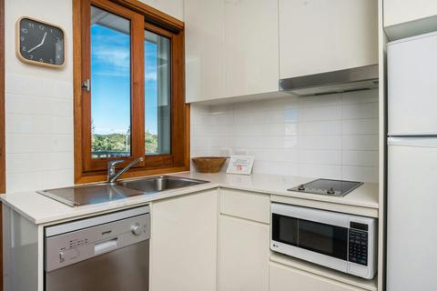 Quiksilver Apartments - The Wreck