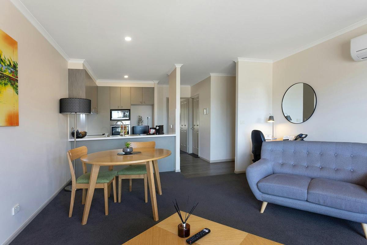 1 Bedroom Kitchen