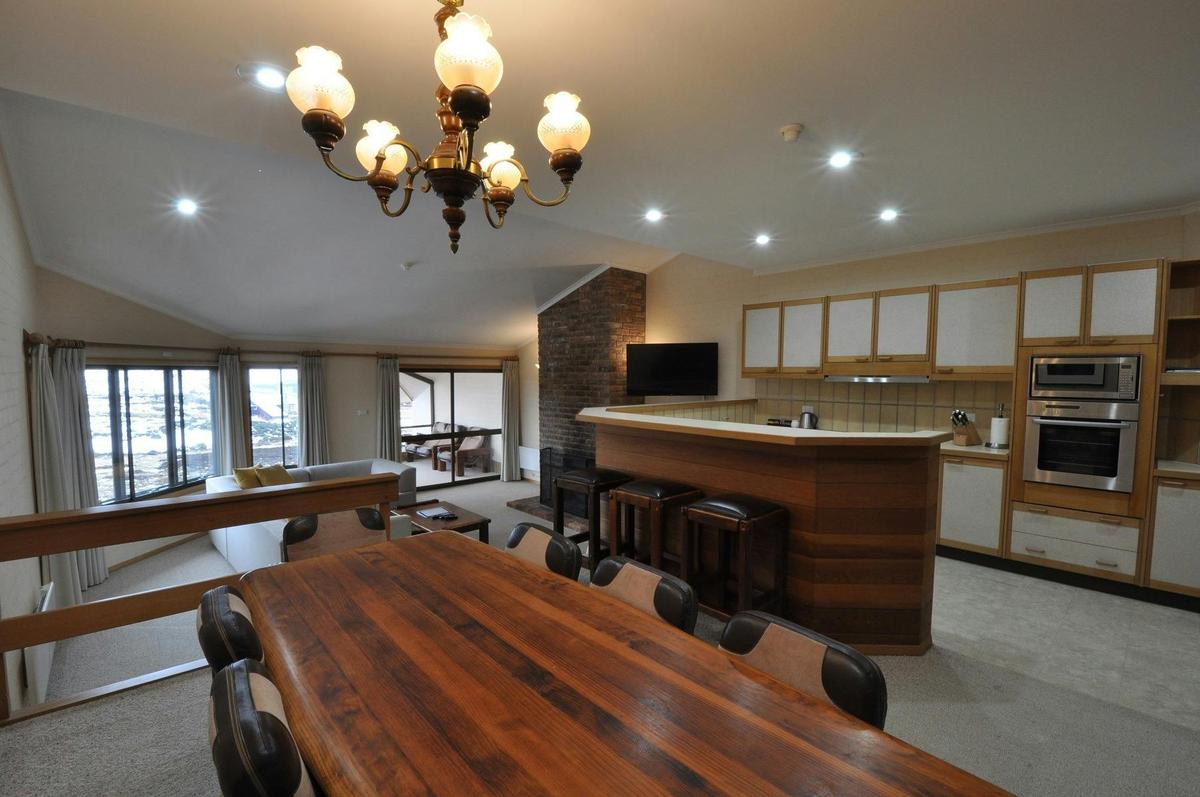 2 Bedroom - Dining Kitchen Lounge