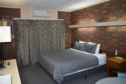 Riviana Motel