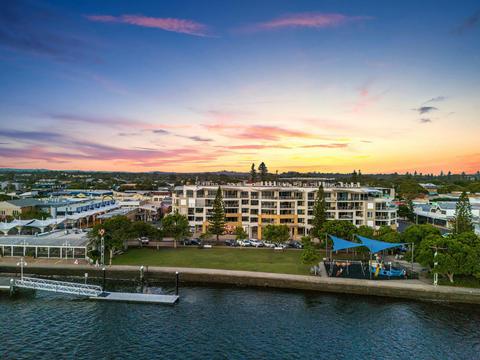 Riverside Apartments and Hotel