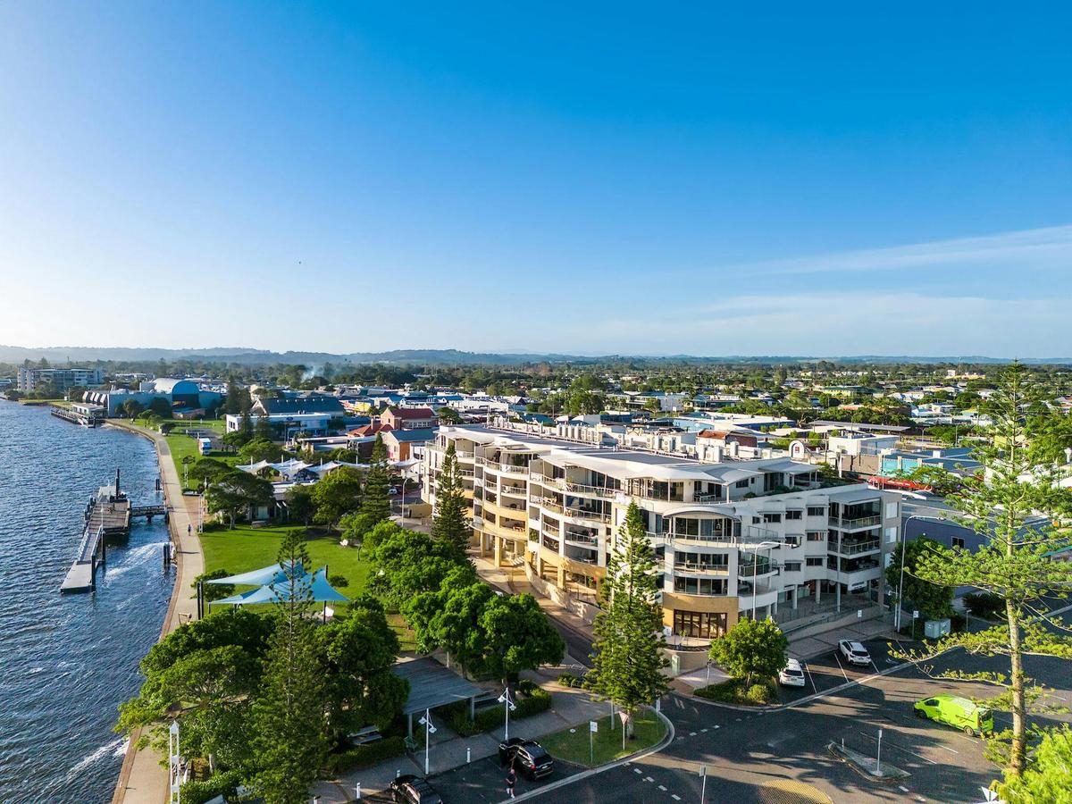 Riverside Holiday Apartments