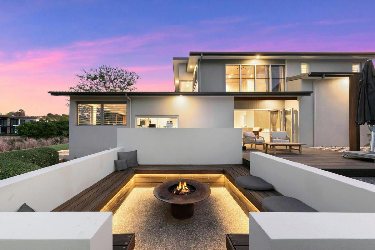 Rosalie Estate outdoor firepit