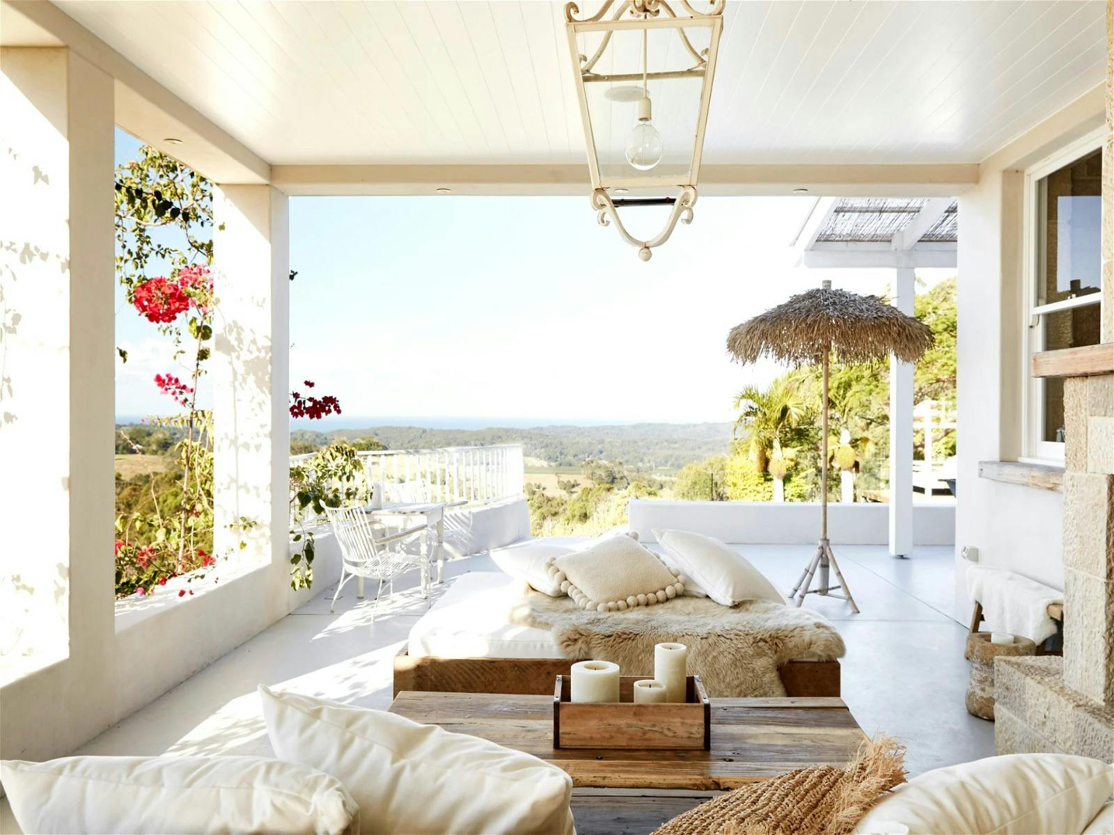 multiple indoor and outdoor entertainment areas