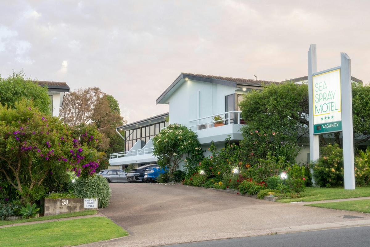 Sea Spray Motel
