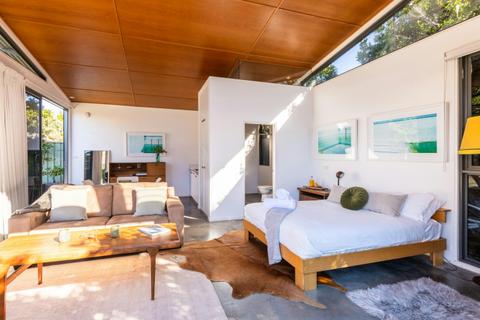 Pool House at Due East