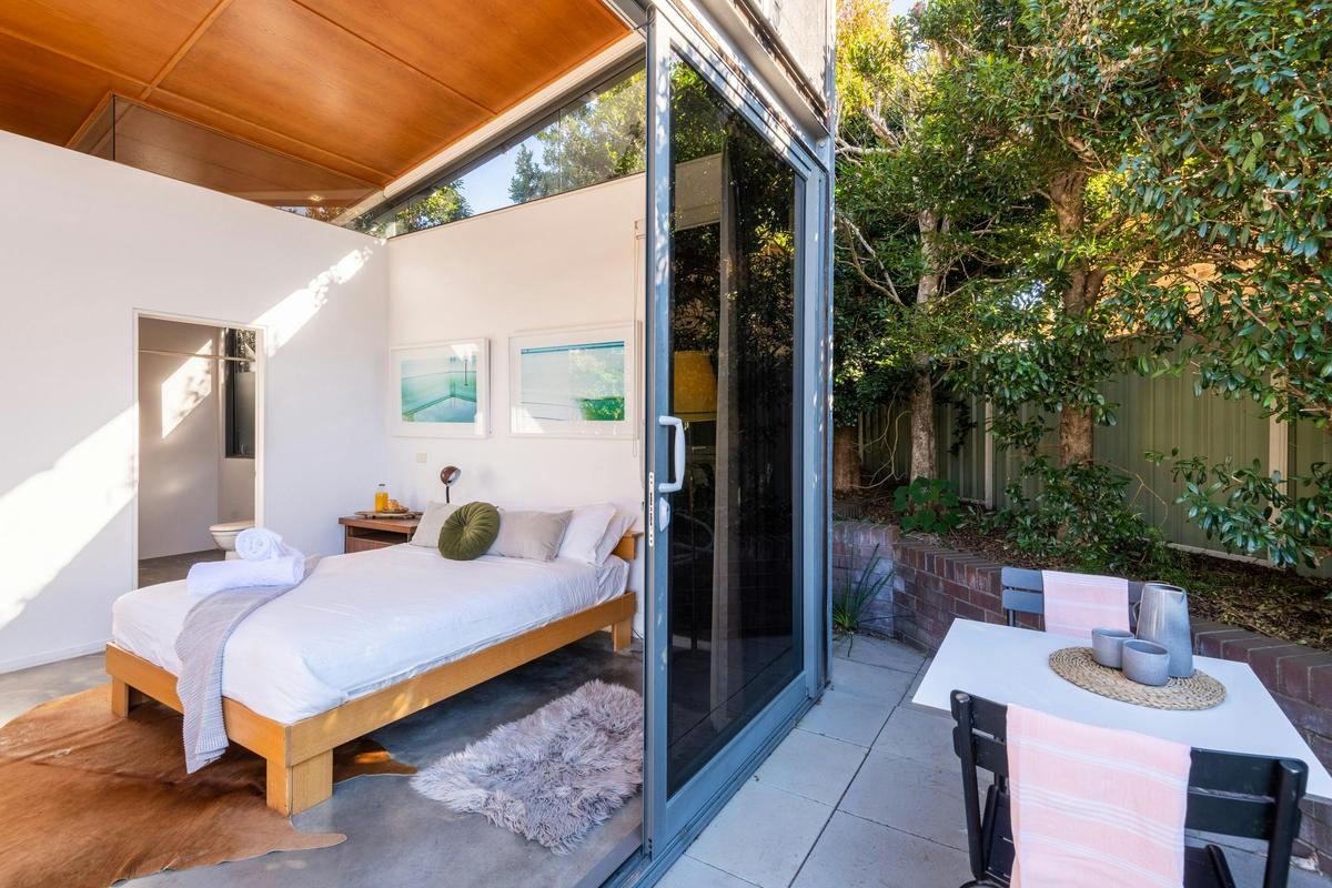 Pool House @ Due East