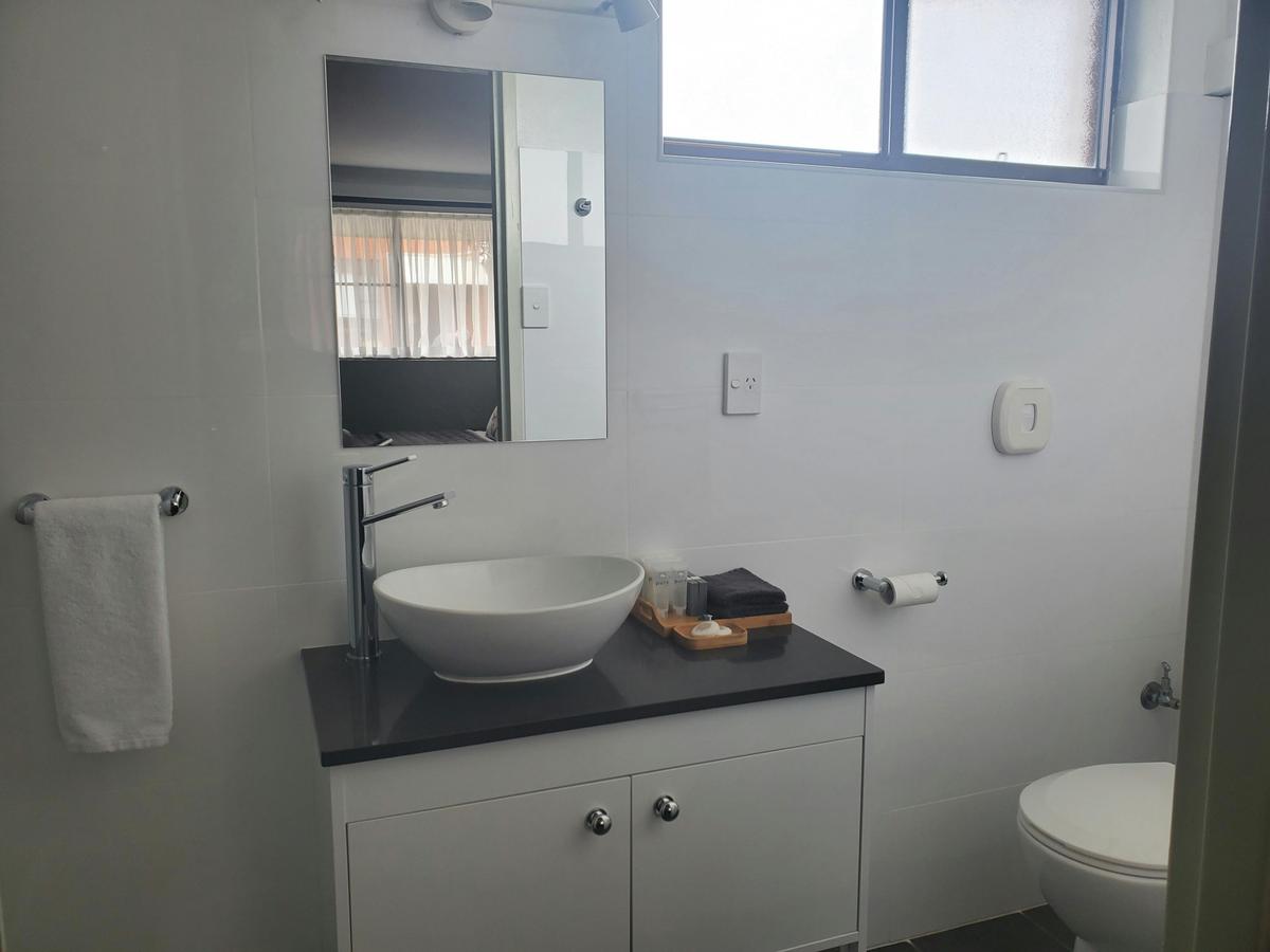 superior Queen Bathroom