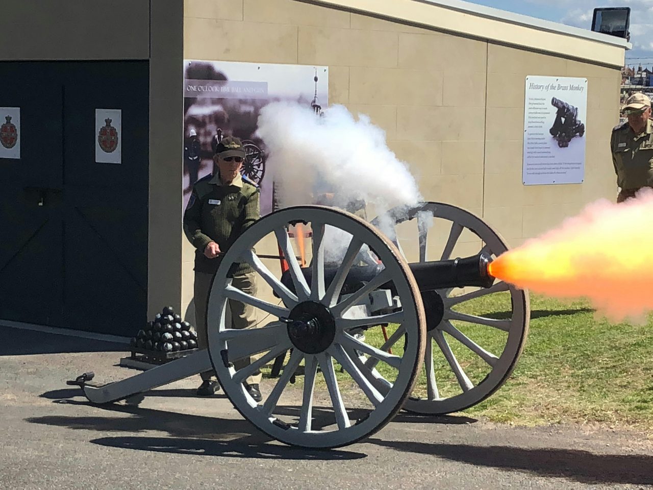 Fort Scratchley Time Gun
