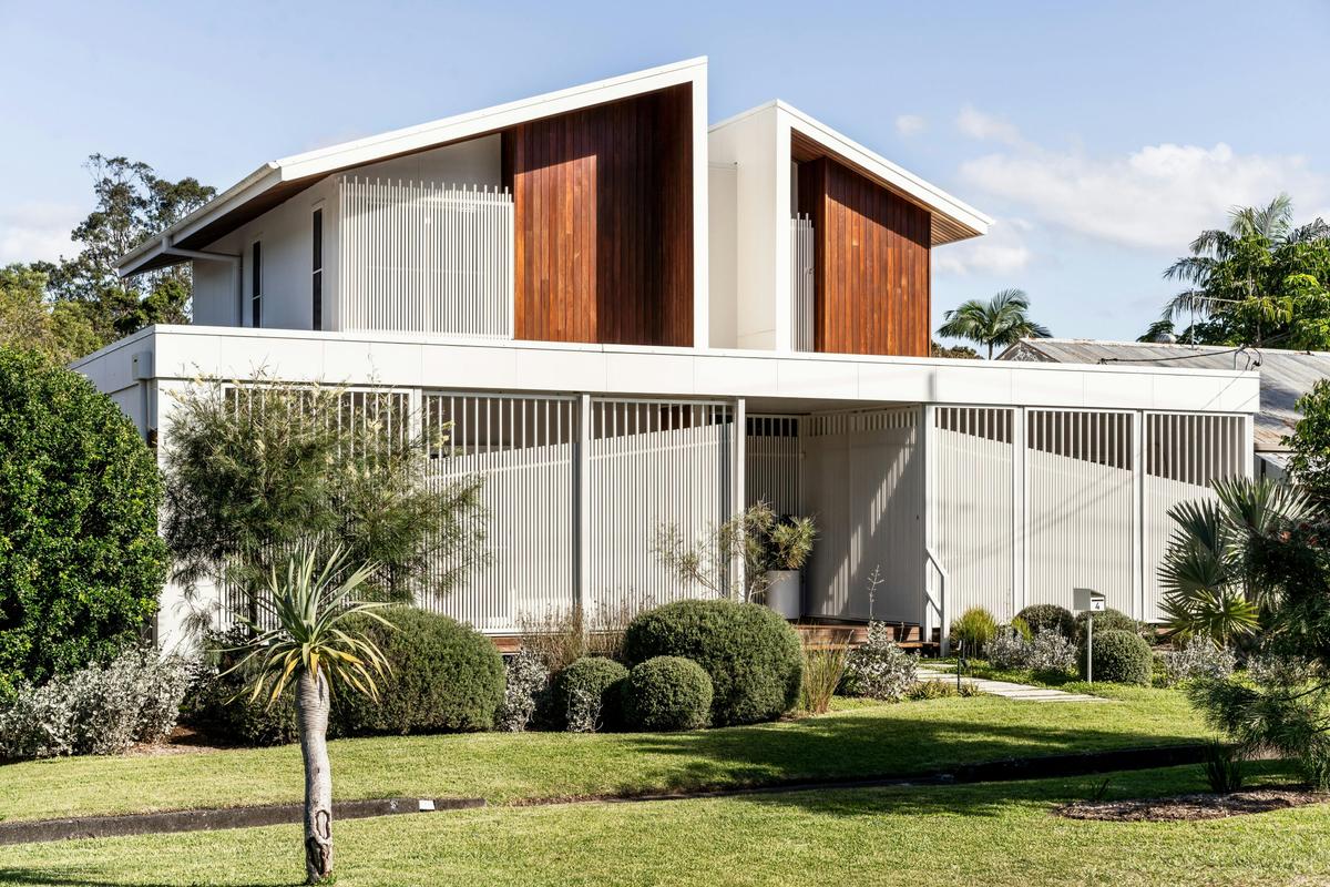 Exterior of holiday house Seasalt