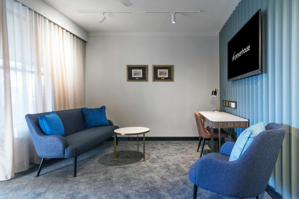 Powerhouse King Suite lounge area